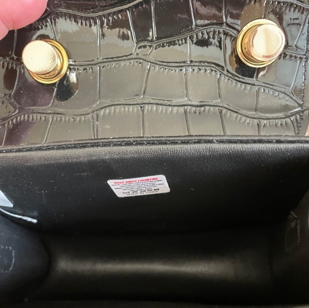 Mini Croc Embossed Bag. - Picture 7 of 7